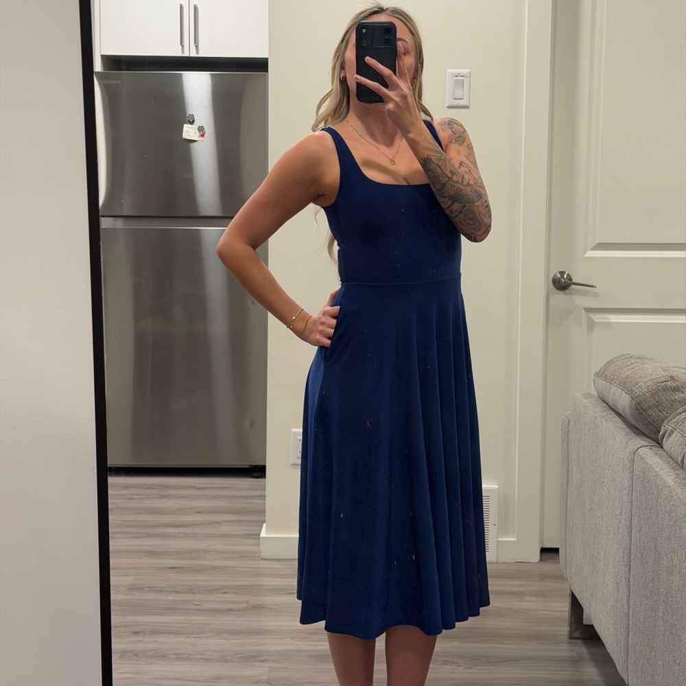 Aritzia Navy Sleeveless Scoop Midi Dress